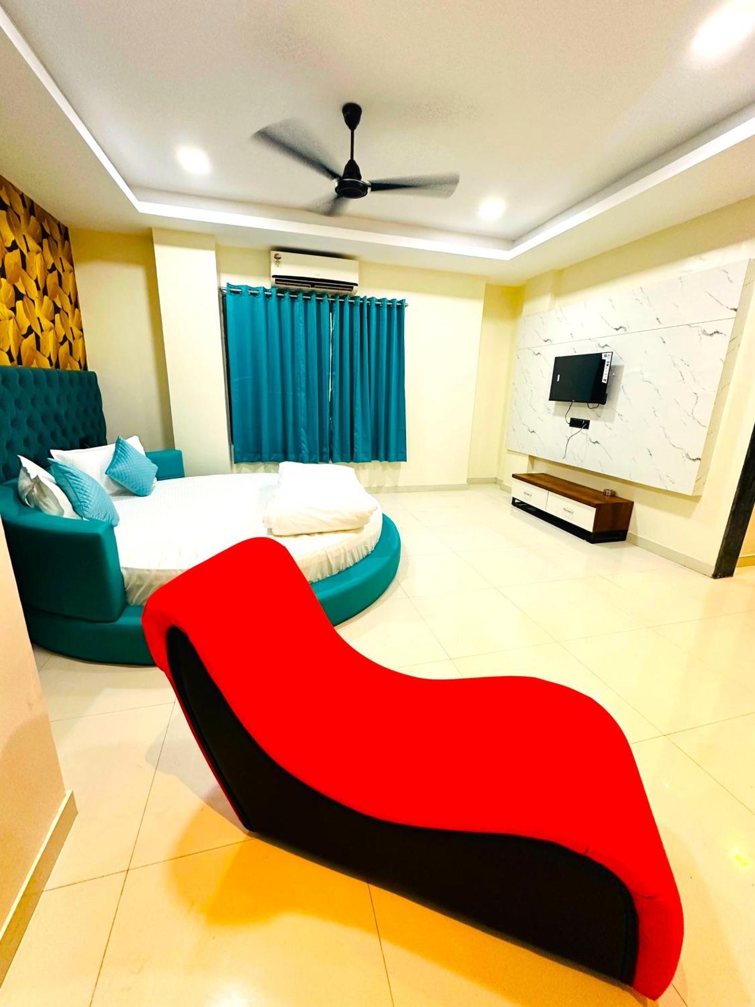 Hotel Elite Stay Пюн Екстериор снимка